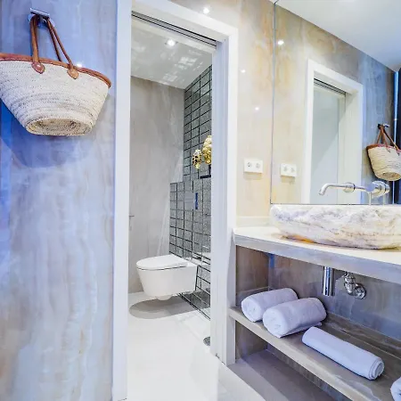 Cubo's Comfy Romana Playa Estudio 803 Marbella