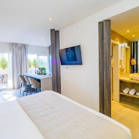 Cubo's Comfy Romana Playa Estudio 803 Marbella