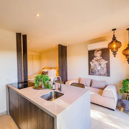 Cubo's Comfy Romana Playa Estudio 803 Apartment Marbella