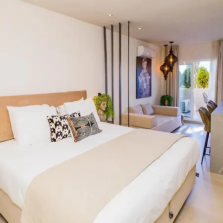 Cubo's Comfy Romana Playa Estudio 803 Apartment Marbella